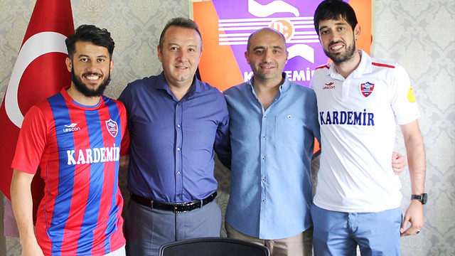 Kardemir Karabükspor'da iki oyuncunun sözleşmesi yenilendi