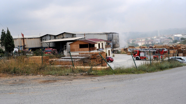 Kocaeli'de fabrika yangını