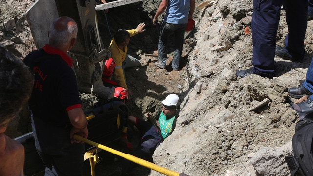 Kocaeli'de kanalizasyon çalışmasında göçük: 1 yaralı