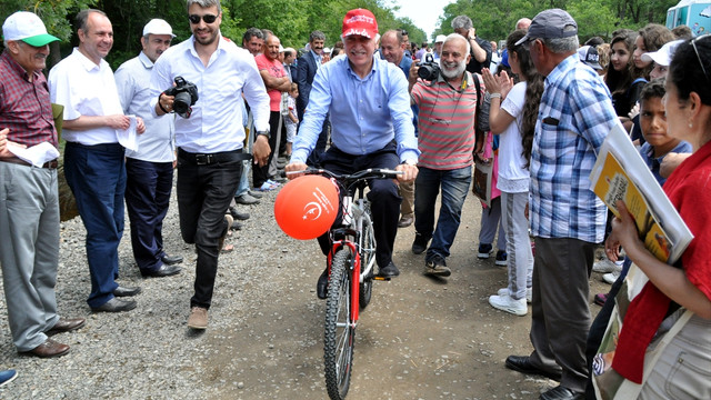 Kuş Cenneti'nde atlı gösteri
