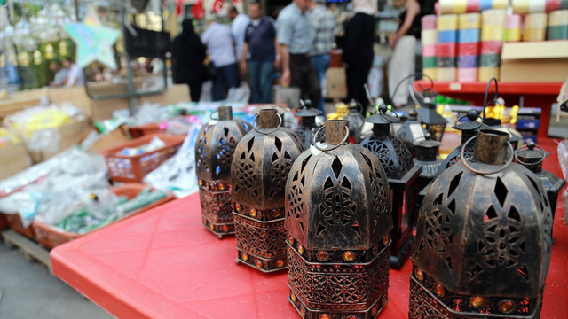 Lübnanlılar ramazan hazırlığında