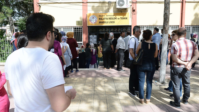 LYS-1 matematik sınavı başladı