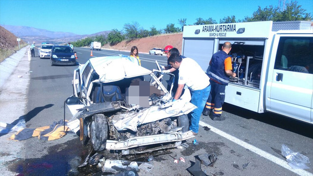 Malatyada trafik kazası: 1 ölü, 2 yaralı