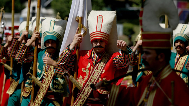 Mehteran Bölüğünden Dolmabahçe Sarayında konser