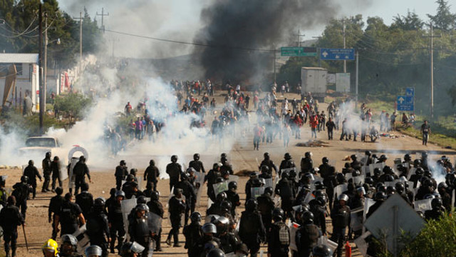 Meksikadaki protestoda çatışma: 6 ölü