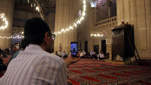 Mısırlı hafız Tuhi'den Kur'an tilaveti