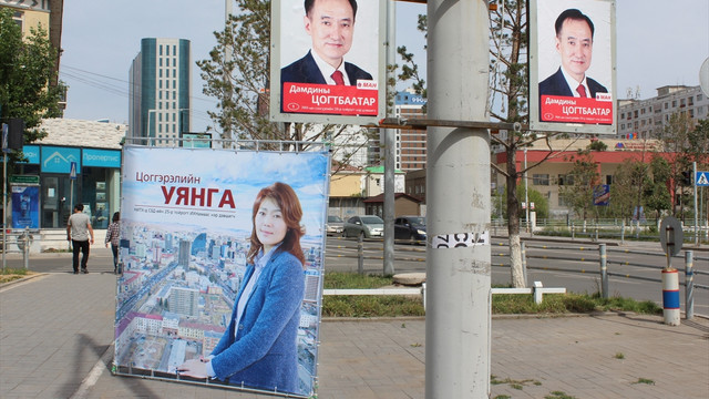 Moğolistanda halk yarın sandık başına gidecek