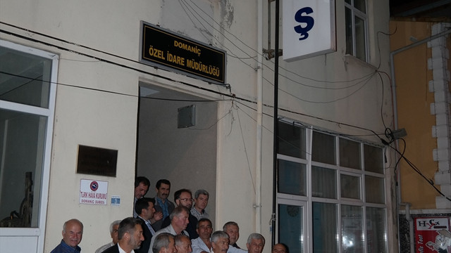 Muhtarlardan elektrik faturası protestosu