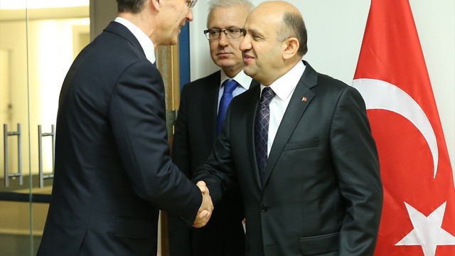 Savunma Bakanı Işık Brüksel'de