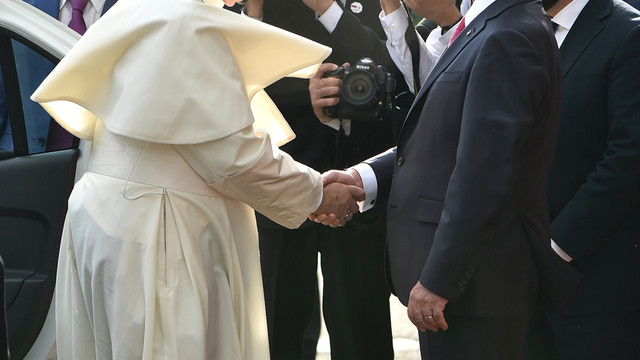 Papa Ermenistan'da ​