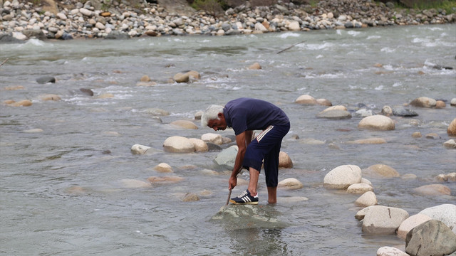 Rize'de kayıp kişiyi arama çalışmaları