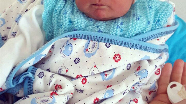 Rüzgar bebek için ambulans helikopter havalandı