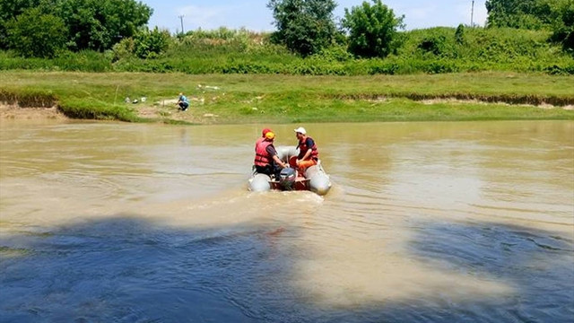 Sakarya Nehri'ne düşen çocuğun kaybolması