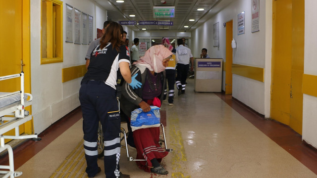 Şanlıurfa'da pikap devrildi: 2 ölü, 20 yaralı