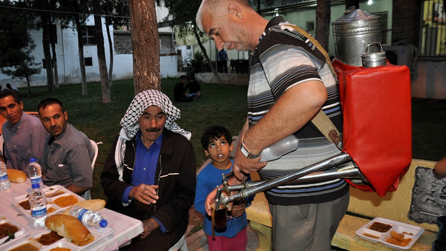 Şanlıurfa'da Suriyeli misafirlere iftar