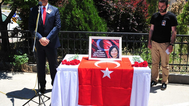 Şehit polis memuru Özsoy'un mezun olduğu üniversitede gıyabi cenaze namazı