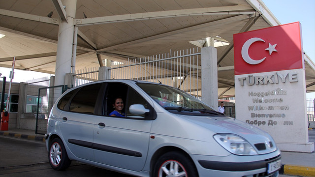 Sınır kapılarında bayram hareketliliği