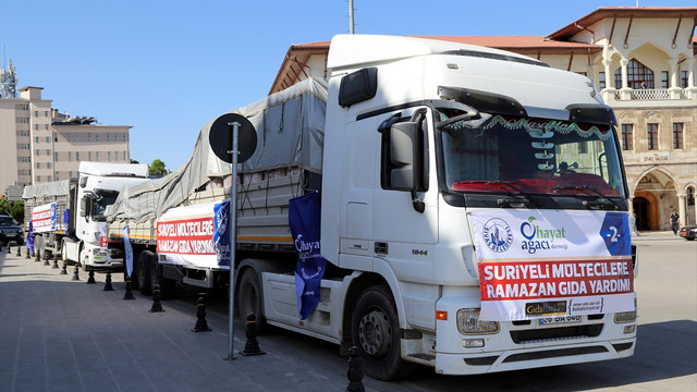 Sivas'tan Suriyeli savaş mağdurlarına yardım