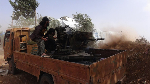 Halep'te Esed güçlerine darbe