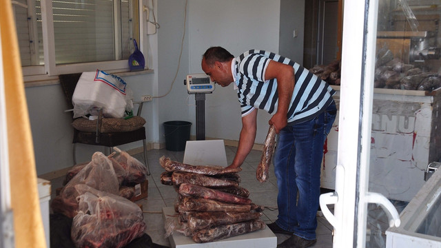 Suriyelilere gönderilen etlerin satıldığı iddiası