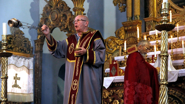 Surp Krikor Lusavoriç Kilisesi'nde ayin