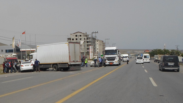Tatvan'da trafik kazası: 1 ölü, 2 yaralı