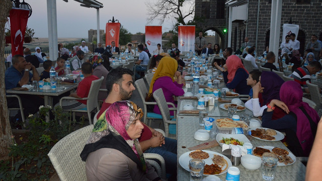 Terör mağduru kadınlara iftar