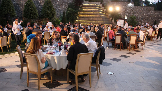 TİKA ve MATÜSİTEB Üsküp'te iftar verdi