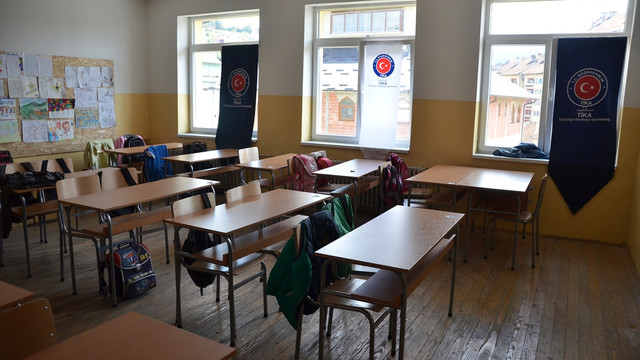 TİKA'dan Karadağ'ın eğitimine destek