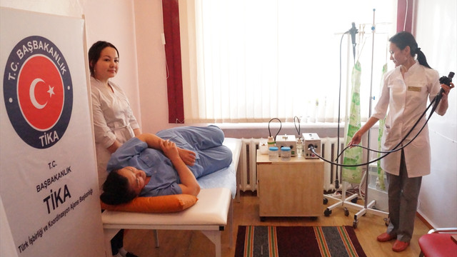 TİKA'dan Kazakistan'a tıbbi cihaz desteği