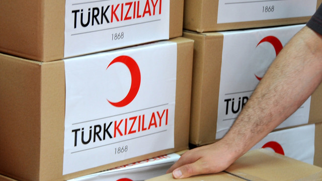 Tük Kızılayı'ndan Sancak'a ramazan yardımı