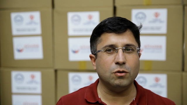 Türkiye'den Bosnalı yetimlere bayram hediyesi