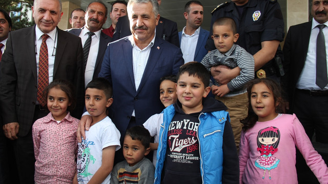 Ulaştırma, Denizcilik ve Haberleşme Bakanı Arslan, Kars'ta