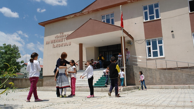 Yüksekova'da sokağa çıkma yasağının kısmi zamanlı kaldırılması
