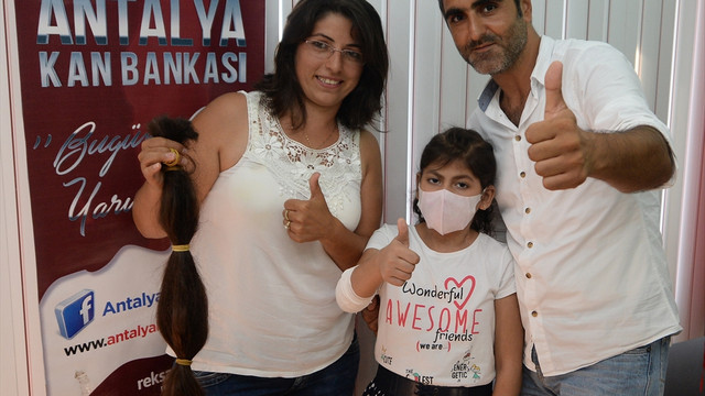10 yıldır uzattığı saçını lösemili çocuklara bağışladı