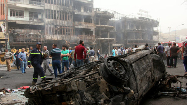 Bağdatta pazar yerinde bomba yüklü araç infilak etti! 11 kişi hayatını kaybetti