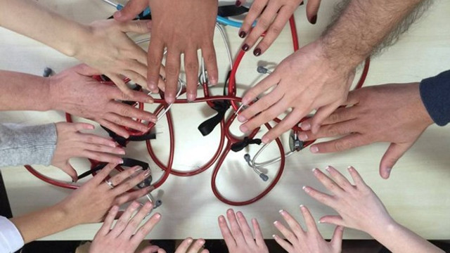 Sağlık çalışanlarının izinleri iptal edildi