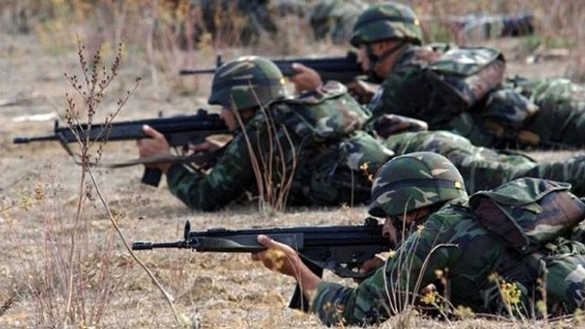 Orduda askerlere silahlı saldırı: 2 yaralı