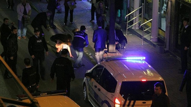 İstanbulda 2 milyon lira gasp eden zanlılar yakalandı!