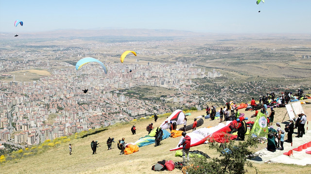 7. Uluslararası Ali Dağı Yamaç Paraşütü Kupası