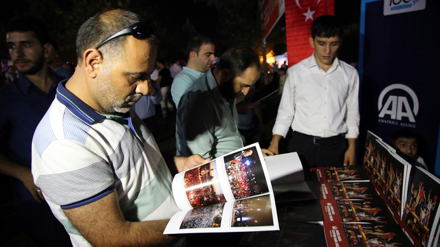 AA'nın Dakika Dakika FETÖ'nün Darbe Girişimi kitabı