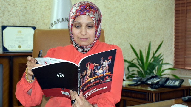 AA'nın Dakika Dakika FETÖ'nün Darbe Girişimi kitabı