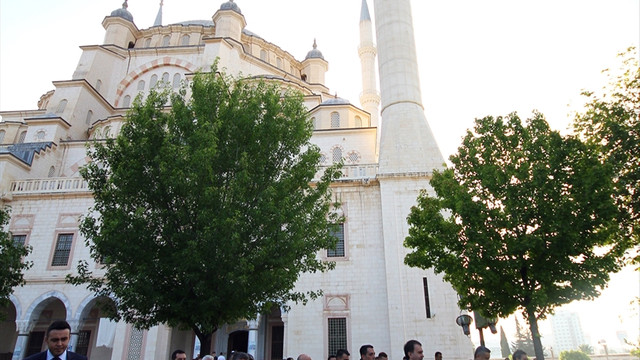 AB Bakanı ve Başmüzakereci Çelik Adana'da