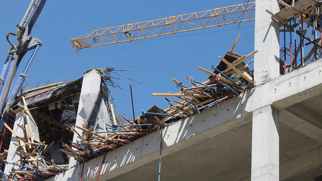 Adıyaman'da AVM inşaatında göçük: 5 yaralı