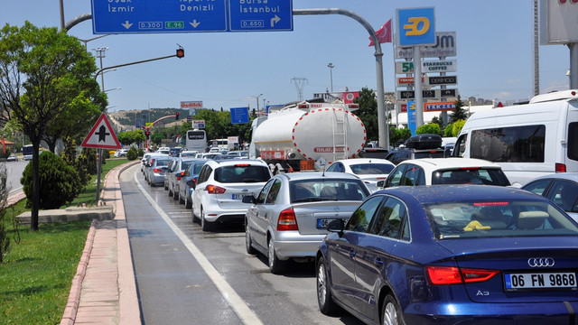 Afyonkarahisar'da bayram tatili yoğunluğu