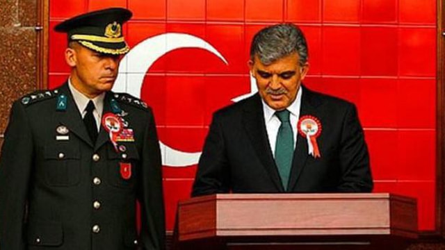 11.Cumhurbaşkanı Abdullah Gülün eski başyaveri İsmail Güneşer tutuklandı
