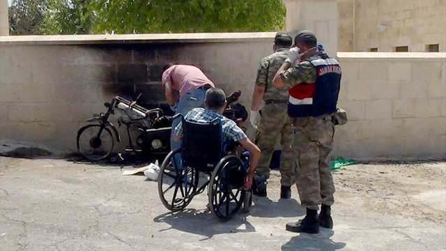 Akülü aracıyla duvara çarpan engelli öldü