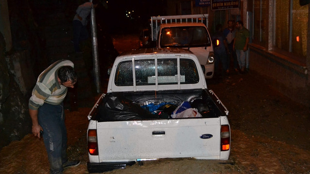 Artvin sel ve heyelanın etkisi altında kaldı