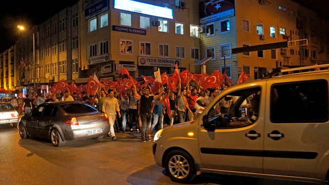 Askeri kalkışmaya tepkiler