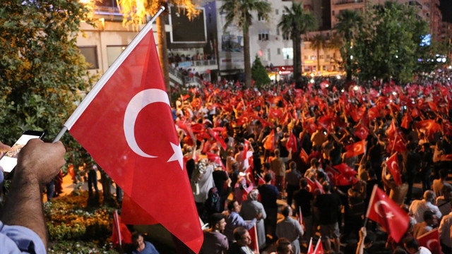 Askeri kalkışmaya tepkiler